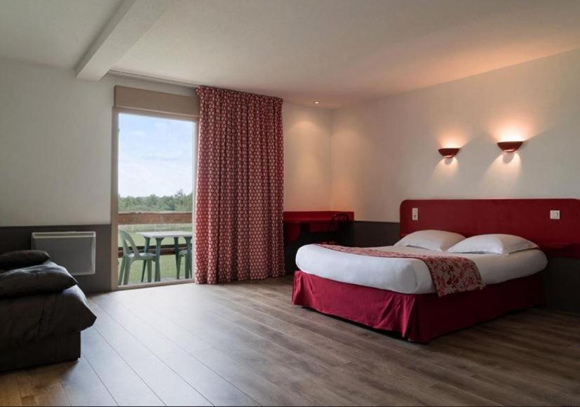 Logis Hotel Restaurant La Vieille Ferme, Macon Nord Sancé エクステリア 写真