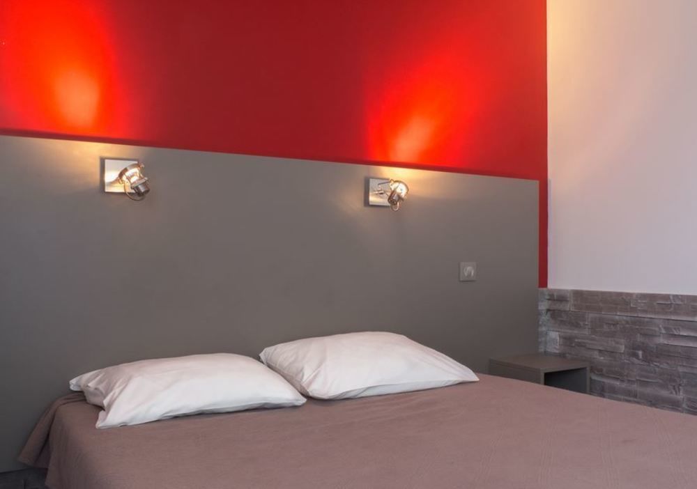 Logis Hotel Restaurant La Vieille Ferme, Macon Nord Sancé エクステリア 写真