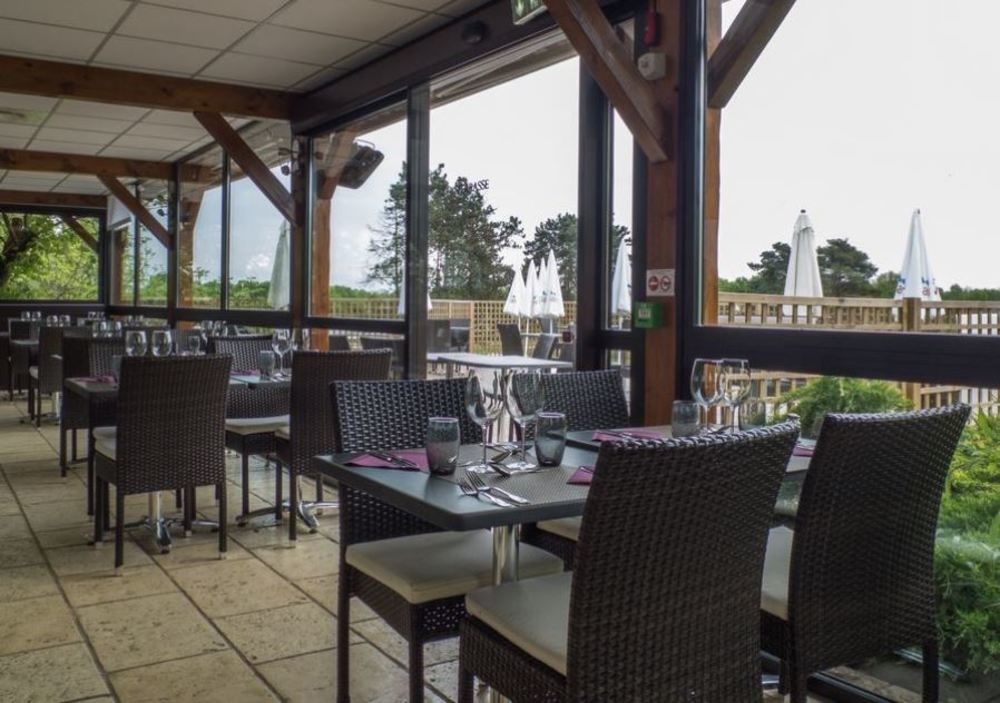 Logis Hotel Restaurant La Vieille Ferme, Macon Nord Sancé エクステリア 写真